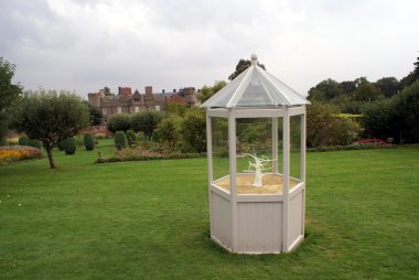 Croft Castle Garden Yarpole, Leominster, Herefordshire, İngiltere'de heykel