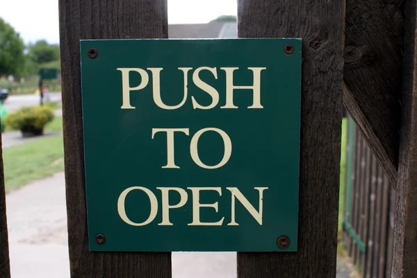 Push to open sign — Stock Photo, Image