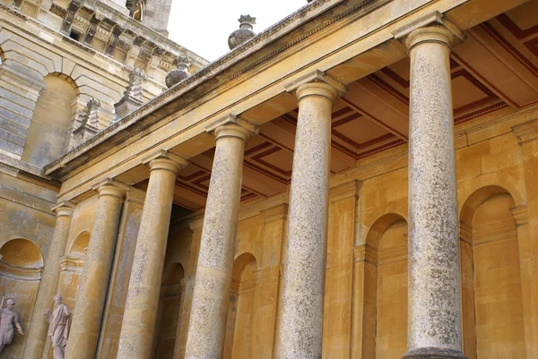 Columnata del Palacio de Blenheim en Inglaterra —  Fotos de Stock