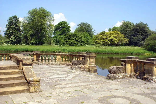 Grădina Castelului Hever din Anglia — Fotografie, imagine de stoc