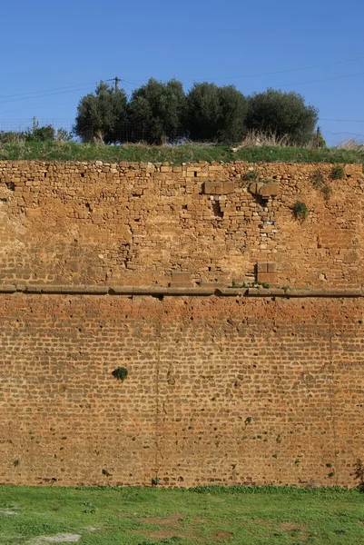 Детали The Venetian fortification Walls of Chaina City in Crete, Greece — стоковое фото