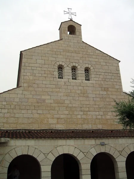 Kerk van de Vermenigvuldiging in Tabgha, Israël — Stockfoto