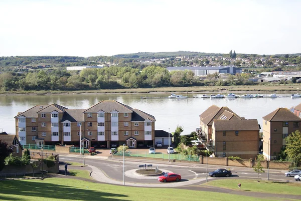 Vue urbaine extérieure de Rochester dans le Kent, Angleterre — Photo