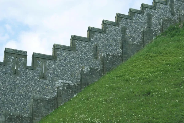 Kanteel muur van Arundel Castle in Engeland — Stockfoto