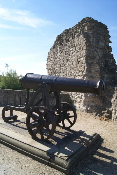 ロチェスター城、イギリスを大砲します。 — ストック写真