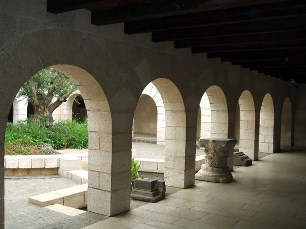 Kerk van de Vermenigvuldiging in Tabgha, Israël — Stockfoto