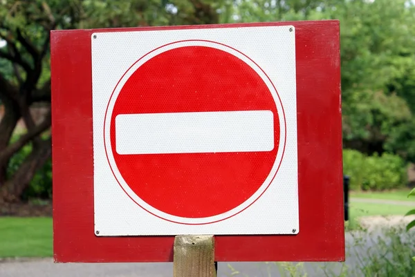Znak ostrzegawczy ruchu drogowego — Zdjęcie stockowe