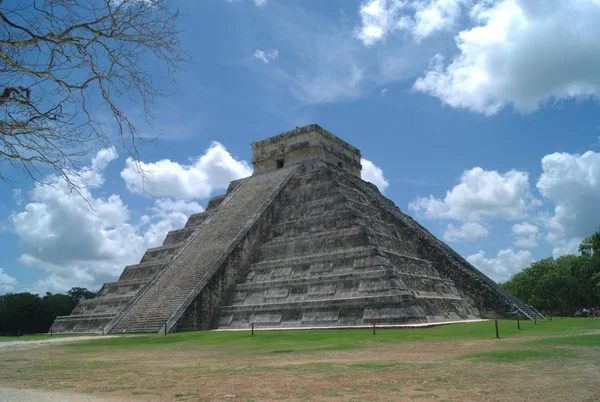 Kukulcan piramit. El Castillo Chichen Itza, Meksika