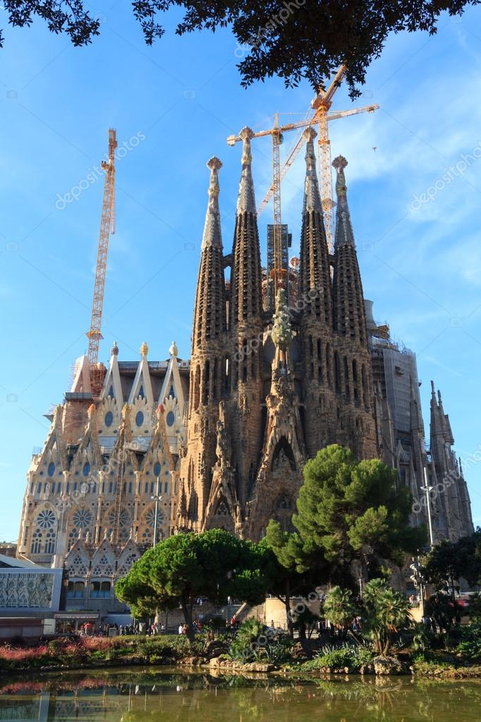 Basilica church Sagrada Familia in Barcelona, Spain – Stock Editorial ...