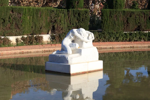 Escultura desoladora, Parc de la Ciutadella en Barcelona — Foto de Stock