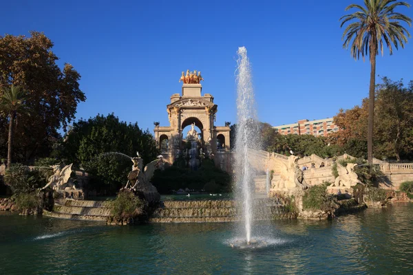 Parque Parc de la Ciutadella fonte do parque em Barcelona — Fotografia de Stock