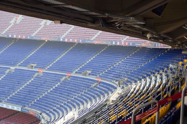 バルセロナでサッカー スタジアムのカンプノウ インテリア スタンドします。 — ストック写真