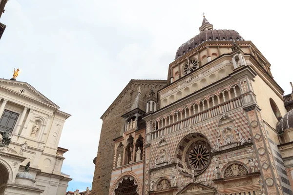 Basilica Santa Maria Maggiore templom és katedrális Bergamo Citta Alta, Olaszország — Stock Fotó