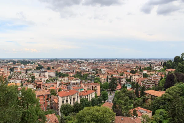 Paisaje urbano de Bérgamo desde Citta Alta, Italia —  Fotos de Stock