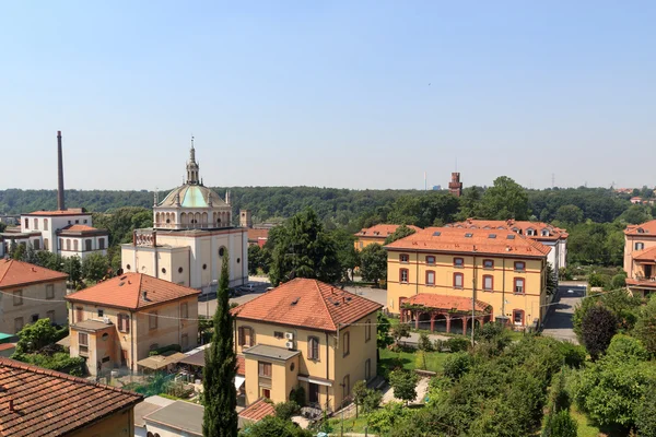 Panorama de la histórica ciudad industrial Crespi d 'Adda cerca de Bérgamo, Lombardía, Italia —  Fotos de Stock