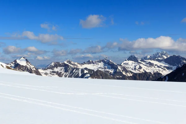 奥地利蒂罗尔阿尔卑斯省Taschachferner冰川上的高山雪景 — 图库照片