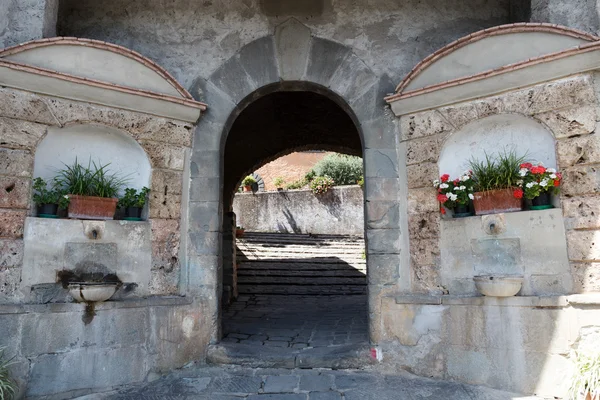 Eingang zum Dorf verni — Stockfoto