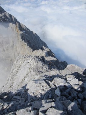 Via ferrata bulutların üstünde rota tırmanma Watzmann