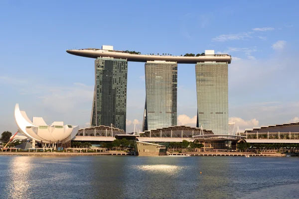 Marina Bay Sands hotel e museu ArtScience, Singapura — Fotografia de Stock