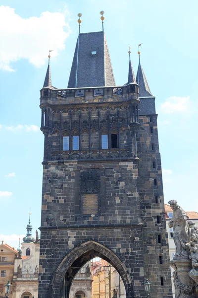 Charles Bridge Old Town bro tower, Prag — Stockfoto