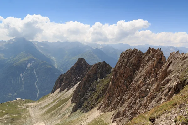 Panorama de montaña con Rote Saule y col Sajatscharte en los Alpes Hohe Tauern, Austria — Foto de Stock