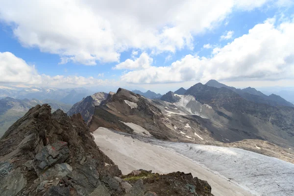 Panorama glaciar con montaña Grosser Hexenkopf y Hocheicham en Hohe Tauern Alps, Austria — Foto de Stock