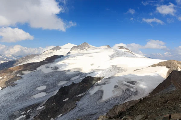 Panorama glaciar de montaña con cumbre Grossvenediger cara sur en los Alpes Hohe Tauern, Austria — Foto de Stock