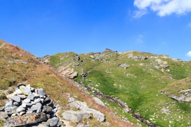 Alpine hut Badener Hutte dağ Alpleri'nde Hohe Tauern, Avusturya