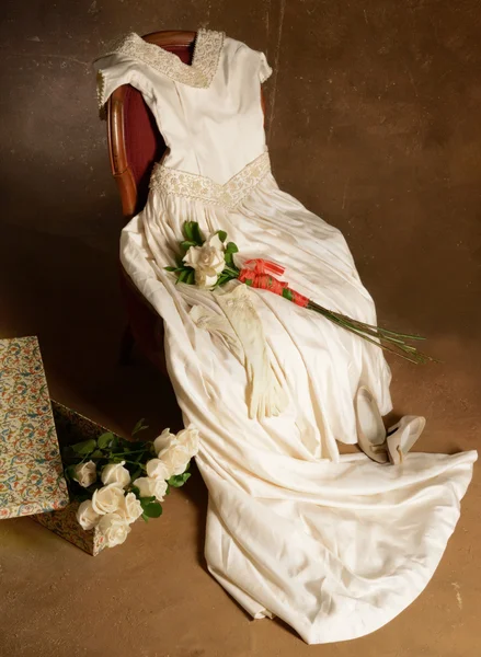 Vestido de novia . Imagen de stock