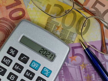 2021 numaralı cep hesap makinesi