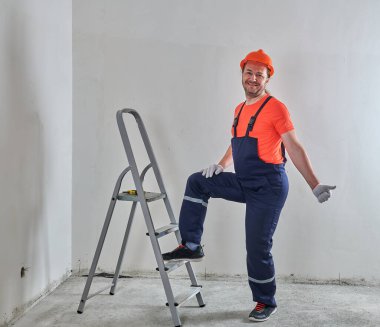 merdiveni olan bir sınıf oluşturucu gösterir