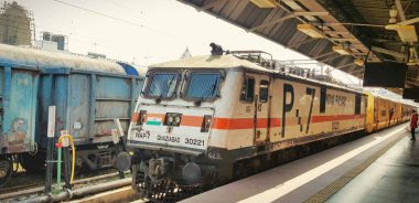 Bir Hint tren motoru.