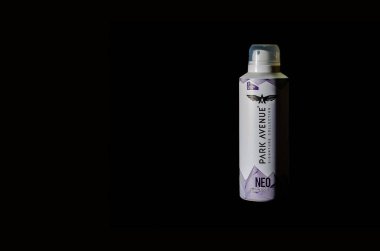 Park Avenue deodorantının harika bir kokusu var.