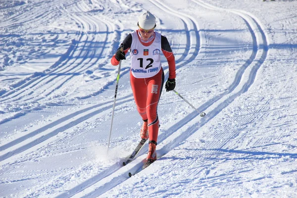 Kayak yarışmalarında kadınlar — Stok fotoğraf