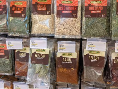 Satın Almak İçin Mevcut Çeşitli Baharatlar