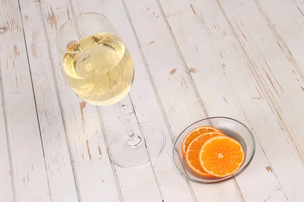 Zoete cocktail. Sparkler met champagne glas — Stockfoto