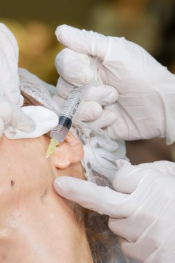 Kozmetik, enjeksiyon, plastik cerrahi yüz