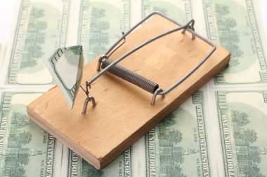 Fare kapanında para