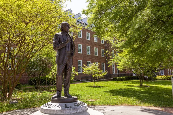 Annapolis Eua 2021 Estátua Falecido Político Louis Goldstein Frente Prédio — Fotografia de Stock