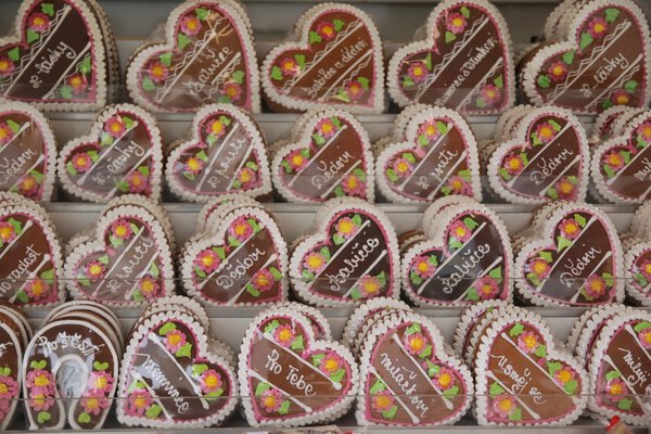 colorful hearts from gingerbread 