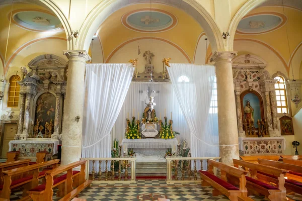 Milna, Croatia - 1.04.2021: Interior of Historic church in Milna on Brac island, Dalmatia, Croatia — Stock Photo, Image