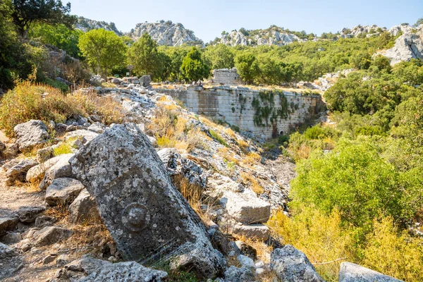 Ruïnes van de oude stad Termessos zonder toeristen in de buurt van Antalya, Turkije — Stockfoto