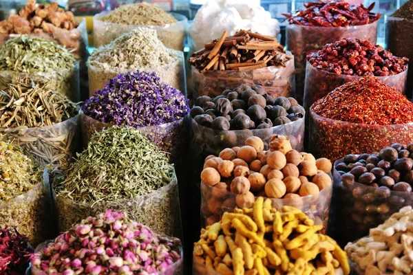 Dried herbs flowers spices in the spice souq at Deira — Stock Photo, Image