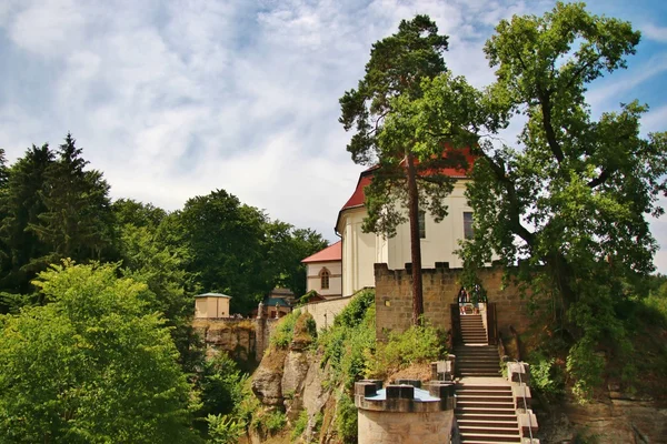 Castello di Valdstein nella regione del Paradiso Boemo — Foto Stock