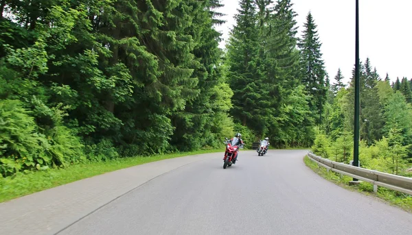 Moto sur la route rurale — Photo