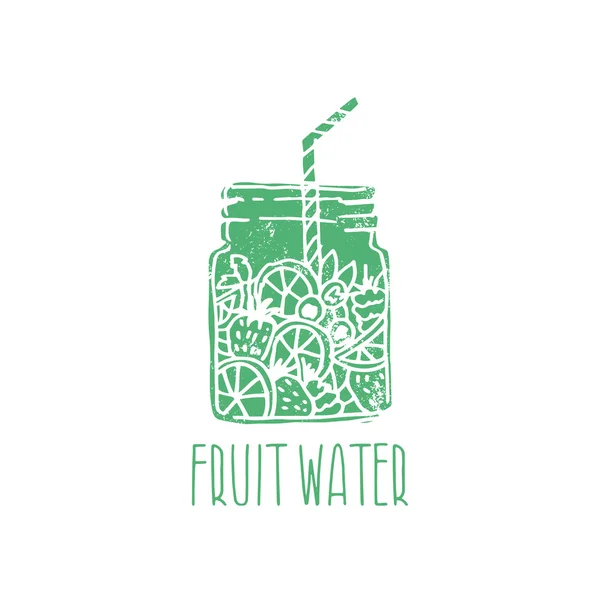 Logoen trukket for hånd med fruktvann i en mursteinskrukke med bær. Vektøkning – stockvektor