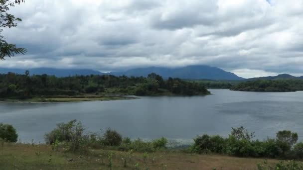 Piękna Sceneria Karappuzha Dam Wayanad Kerala Dalekie Ujęcie — Wideo stockowe