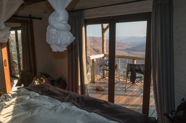 Etendeka Platosu 'nda Klip Nehri Vadisi manzaralı, Groo