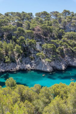 Fransa, Avrupa 'daki Akdeniz' deki Calaques Ulusal Parkı 'nda Güzel Koyun