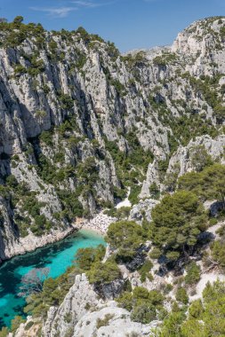 Fransa, Avrupa 'daki Akdeniz' deki Calaques Ulusal Parkı 'nda Güzel Koyun